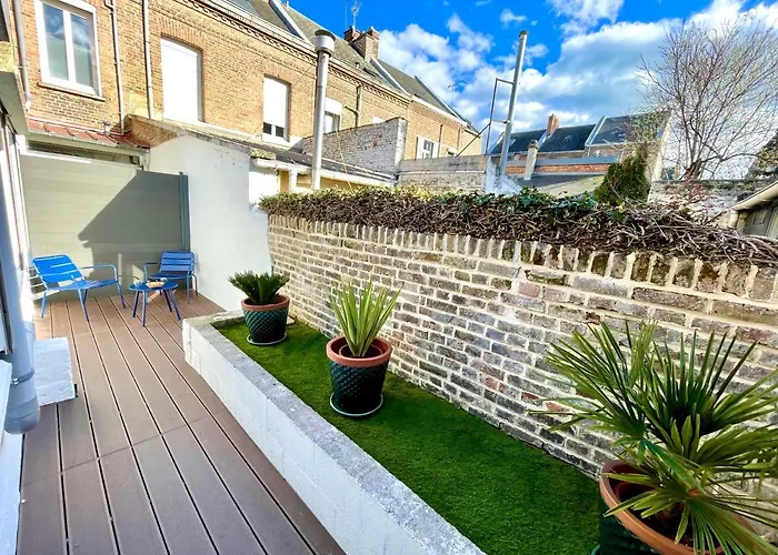 Soleil Levant - T2 Avec Terrasse Proche Gare Apartment *