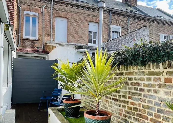 Soleil Levant - T2 Avec Terrasse Proche Gare Apartment *